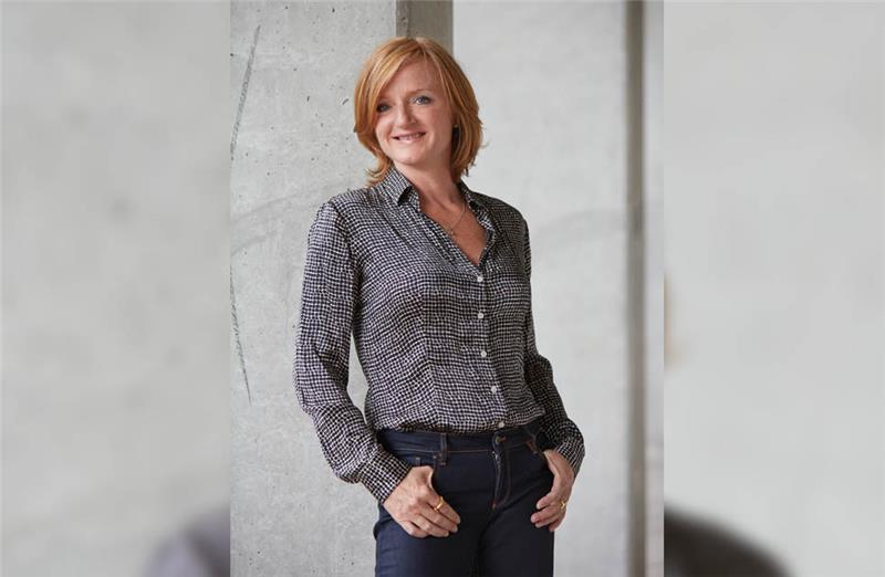 Nina Petri : „Ich bin ja nur ein ganz kleines bisschen größenwahnsinnig.“ Foto Heiner Orth