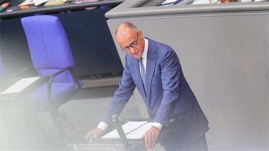 „Nirgendwo in Deutschland werden Sie mit dieser Politik die Mehrheit bekommen“, sagte der Kanzler an die Adresse der AfD.