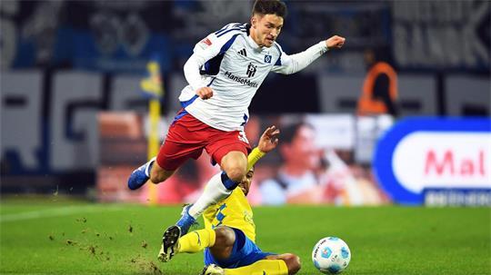 Noah Katterbach wechselt zunächst auf Leihbasis vom HSV nach Braunschweig. (Archivbild)