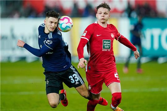 Noah Katterbach wird dem Hamburger SV nach seinem Kreuzbandriss lange fehlen. Foto: Uwe Anspach/dpa