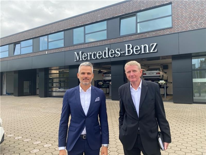 Mercedes Tesmer spielt nach der Fusion in der ersten Liga Noch führen sie das Unternehmen gemeinsam: Franco Barletta und Klaus Mohrmann , der zum Jahresende ausscheidet. Foto: Stephan