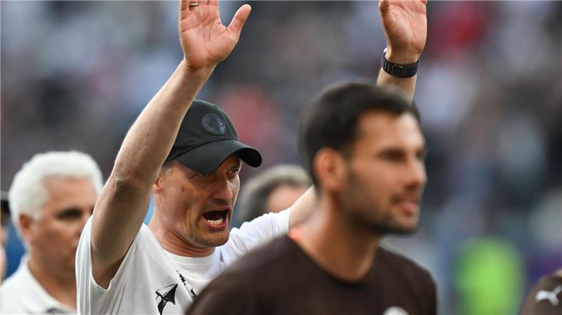 St. Paulis Blessin bremst: Abstieg rechnerisch noch möglich Noch gibt es für St. Paulis Trainer Alexander Blessin keinen Grund für Glückwünsche.