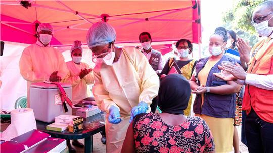 Noch gibt es keinen zugelassenen Impfstoff gegen die gefährliche Sudan-Variante von Ebola. (Archivbild)