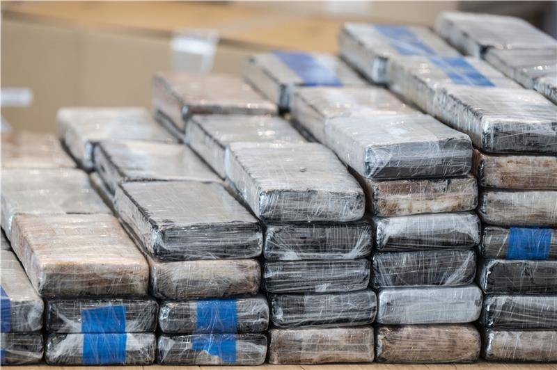 Drogen bei Buxtehuder Firma: Mitarbeiter belasten ihren Chef Noch immer ist die Rolle des Köver-Geschäftsführers in einem Drogentransport im September 2020 nicht geklärt. Foto: Boris Roessler/dpa