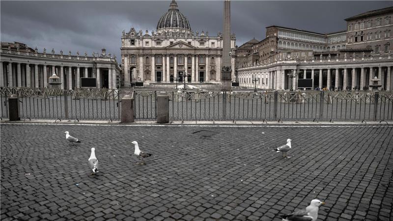 Friedensappell vor Konklave zur Papstwahl Noch ist der Petersplatz leer. Wenn es einen neuen Papst gibt, wird es anders sein.