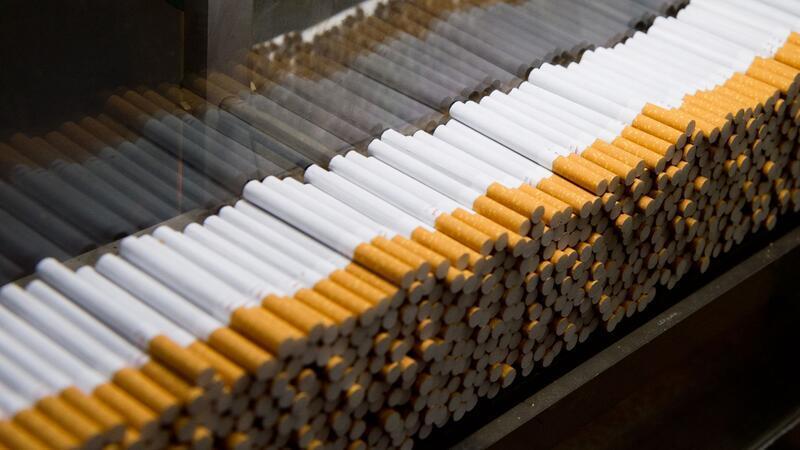 Noch werden in Langenhagen Zigaretten produziert. (Archivbild)