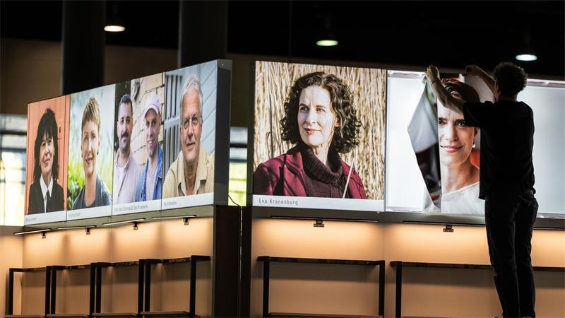 Noch wird aufgebaut auf dem Messegelände. 