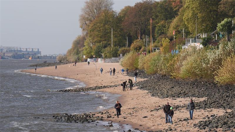 Norddeutschland erwartet wechselhaftes Wetter mit teils stürmischen Böen. (Symbolbild)