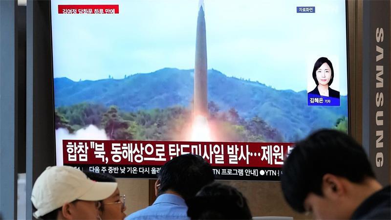 Nordkorea hat erneut eine ballistische Rakete abgefeuert.