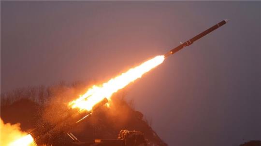 Nordkorea hat zuletzt eigenen Angaben zufolge mehrfach strategische Marschflugkörper für den Ausbau der nuklearen Schlagkraft des Landes getestet.