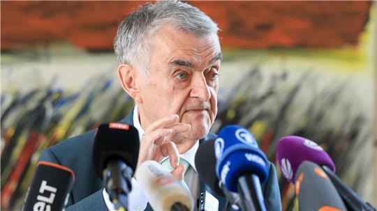 Nordrhein-Westfalens Innenminister Herbert Reul (CDU) sieht die Razzia als Erfolg. 