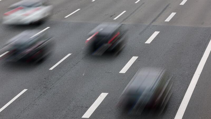 A7 in Richtung Hannover am Wochenende gesperrt Normaler Verkehr herrscht auf der Autobahn A7 zwischen dem Dreieck Hamburg-Nordwest und der Ausfahrt Hamburg-Stellingen.