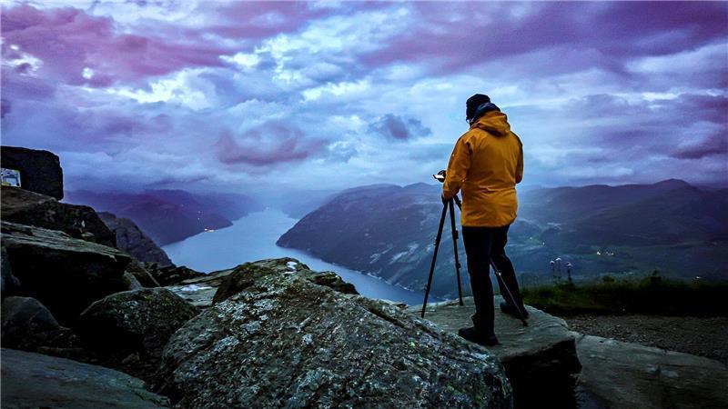 Norwegen-Abenteurer Thomas Krey hat einen Blick für schöne Bildmotive - wie hier auf dem Preikestolen - und stimmungsvolles Licht.