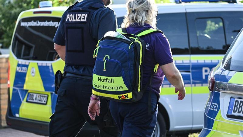 Notfallseelsorger sind an der Brandenburger Schule im Einsatz.