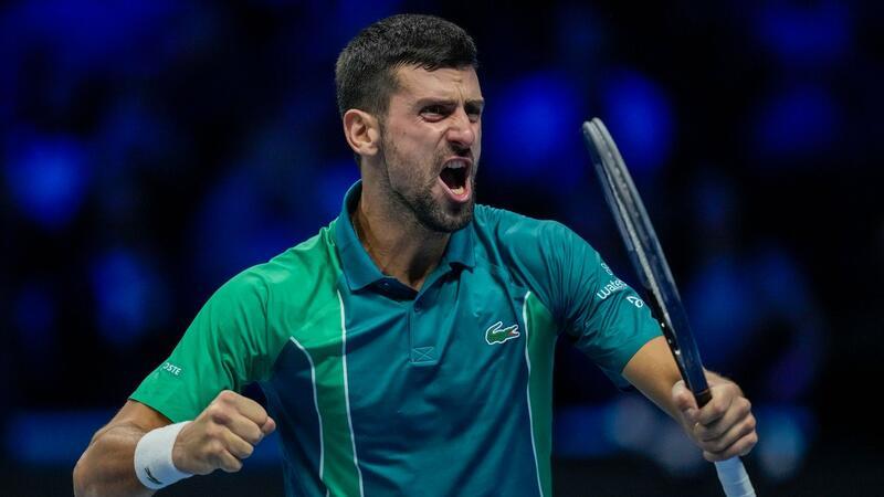 Wachablösung nicht in Sicht: Djokovic heiß auf Olympia Novak Djokovic jubelt nach seinem Sieg in Turin.