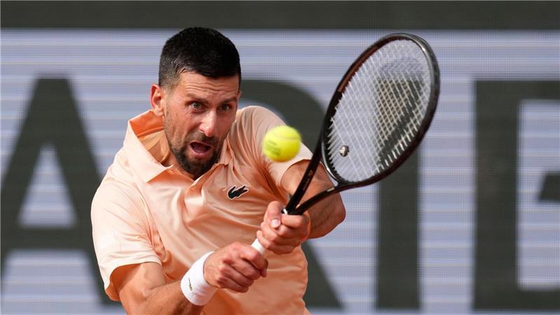 Karriereende naht: Djokovic verliert gegen Tennis-Zukunft Novak Djokovic musste in seinem Drittrundenmatch bei den French Open hart kämpfen.