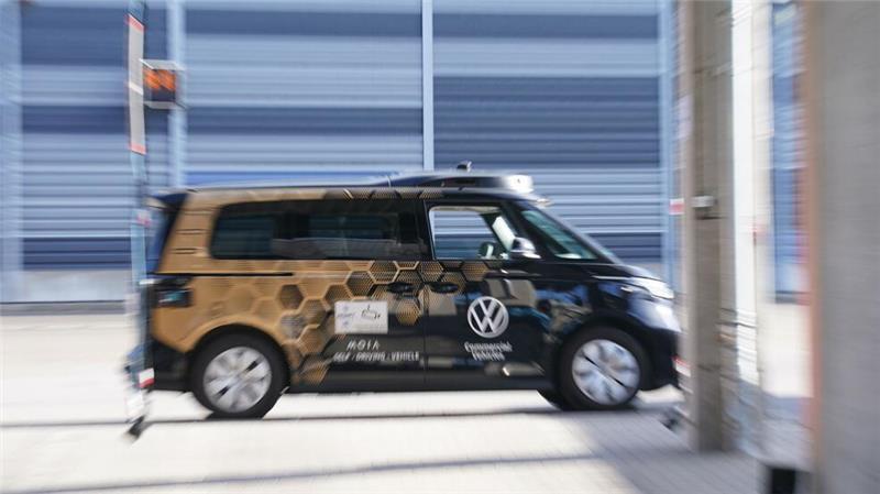 Wo in Hamburg bald die autonomen Shuttles fahren Nun steht fest, wo und wann im Rahmen des Projektes ALIKE die ersten Fahrten mit autonom fahrenden Shuttles stattfinden. (Archivbild)