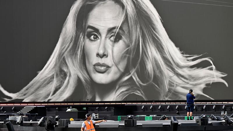 Journalisten klagen über Beschränkungen bei Adele-Show Nur gefilterte Bilder von der Show: Keine Foto-Journalisten bei Adele erlaubt (Archivbild)