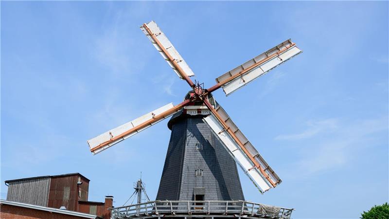 Alte Mühlen setzen auf Regionalität - und laden zum Mühlentag ein Nur in wenigen Mühlen wie hier in Bardowick wird noch traditionell Mehl hergestellt.