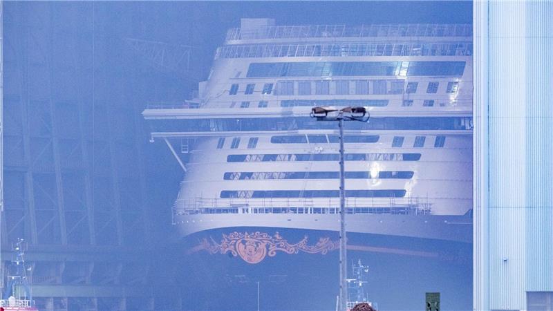 Kreuzfahrtschiff „Disney Adventure“ soll ausgedockt werden Nur kurz währte in Wismar die Episode des Kreuzfahrtschiffbaus. Die „Disney Adventure“ soll schon bald für den neuen Eigner, den Disney-Konzern, in Asien auf Fahrt gehen.