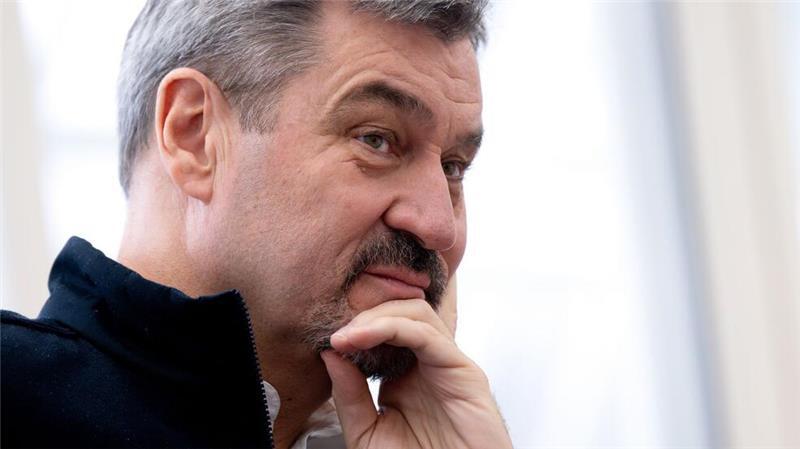 Söder deutet Klageverzicht bei Länderfinanzausgleich an Nur mit einer Neuregelung des Länderfinanzausgleichs wird die CSU nach den Worten von Parteichef Markus Söder bei den Verhandlungen zur Reform der Schuldenbremse konstruktiv mitarbeiten.