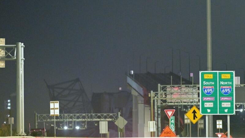 Baltimore: Brücke stürzt nach Schiffskollision ein Nur noch Teile der Francis-Scott-Key-Brücke stehen, nachdem ein Containerschiff in Baltimore mit einem Träger kollidiert ist.
