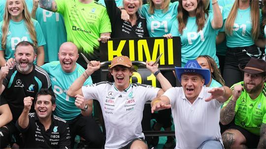Nur zwei Punkte fehlen noch zum WM-Titel. 