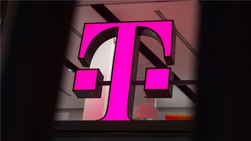 Nvidia und die Deutsche Telekom kooperieren bei einer KI-Fabrik in München. 