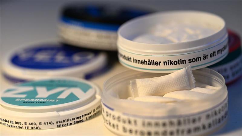 Ob Zyn von Philip Morris oder Velo von BAT - große Tabakkonzerne wollen lukrative Geschäfte machen mit den Pouches.