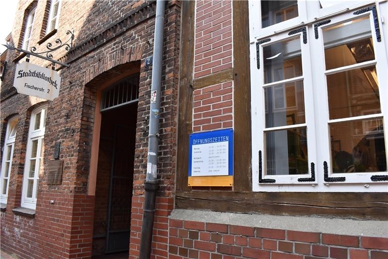Wie soll die Buxtehuder Stadtbibliothek in Zukunft aussehen? Ob die Buxtehuder Stadtbibliothek an ihrem derzeitigen Standort bleibt, hängt vom künftigen Bedarfskonzept ab. Foto: Weselmann