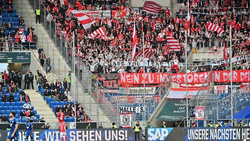 Was das Scheitern des Investoren-Deals der DFL bedeutet Ob die Fan-Proteste nun enden bleibt vorerst offen.