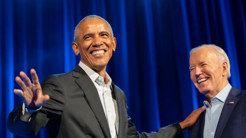 Präsidenten-Spektakel in New York: Biden, Obama und Clinton Obama (l) sagte, die Wähler stünden vor der Frage, wer sich wirklich für ihre Belange interessiere und sich um sie kümmere.