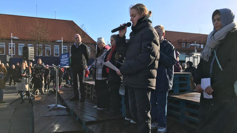 Oberstufenschüler der IGS erinnerten an das Schicksal von im NS-Regime Verfolgter.