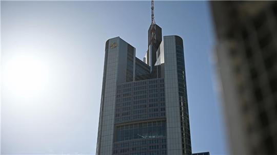 Objekt der Begierde: die Commerzbank in Frankfurt. (Archivbild)