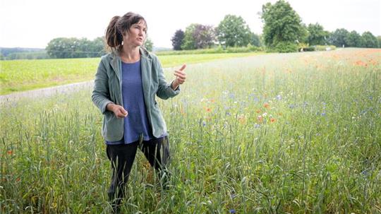 Odette Weedon von der Universität Kassel will mit einem Projekt den Gemengeanbau von Getreide und Hülsenfrüchten voranbringen.