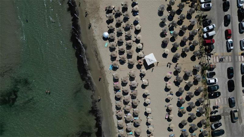 Örtlich können die Werte um 4.00 Uhr morgens bei über 30 Grad liegen.