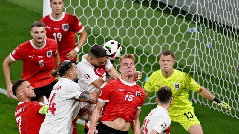 Türkei feiert: EM-Aus für Rangnick und Österreich Österreich und die Türkei lieferten sich eine packende Partie.