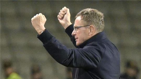 Österreichs Trainer Ralf Rangnick hat sich mit seinem Team vorzeitig die EM qualifiziert.