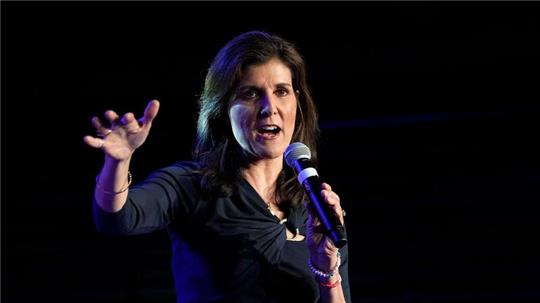 Offen ist, wie lange Haley noch im Rennen bleiben wird, da ihr faktisch keine Chancen mehr eingeräumt werden, Trump zu schlagen.