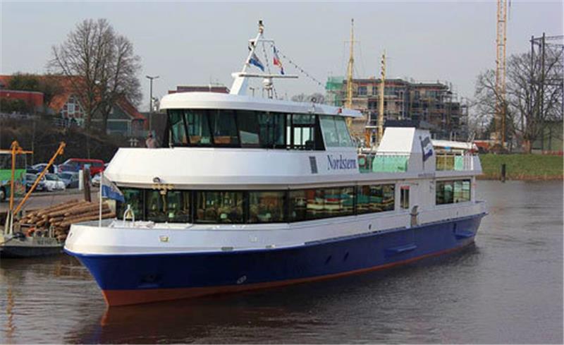 Offenbar pendelten zu wenig Passagiere auf der Nordstern von Stade nach Hamburg. Foto Archiv