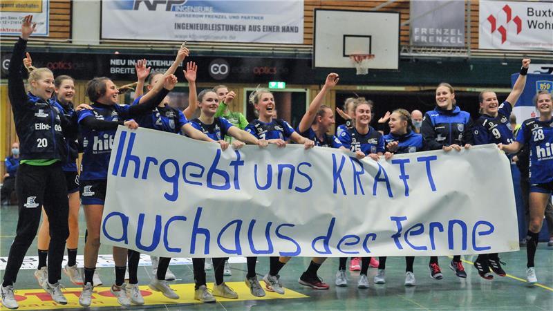 Ohne Zuschauer feierte der BSV 2020 einen Heimsieg im DHB-Pokal gegen Dortmund und bedankte sich bei den Fans in der Ferne.