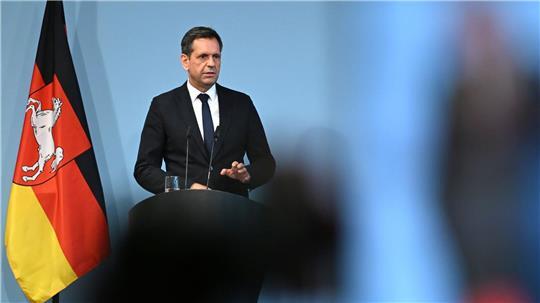 Ohne gute Wirtschaft gibt es auch keine gute Sozialpolitik, sagt Niedersachsens Regierungschef Lies. (Archivbild)