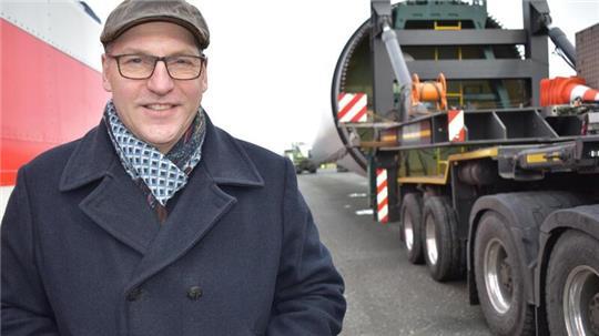 Ohne seine Firma könnten in Deutschland kaum neue Windparks gebaut werden: Arne Ehlers, Geschäftsführer der Firma Blue Water BREB.