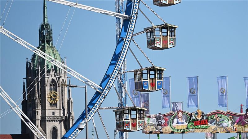 Oktoberfest-Vorfreude in München – Riesenrad und St. Paul prägen das Festgelände