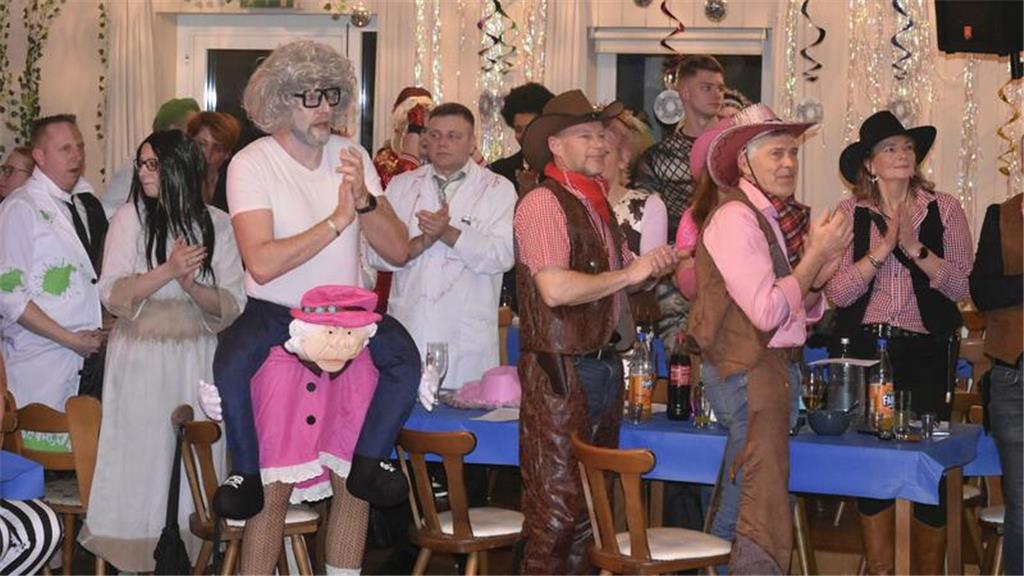 Oldendorf bewies, warum es im Kreis eine Fasching-Hochburg ist.