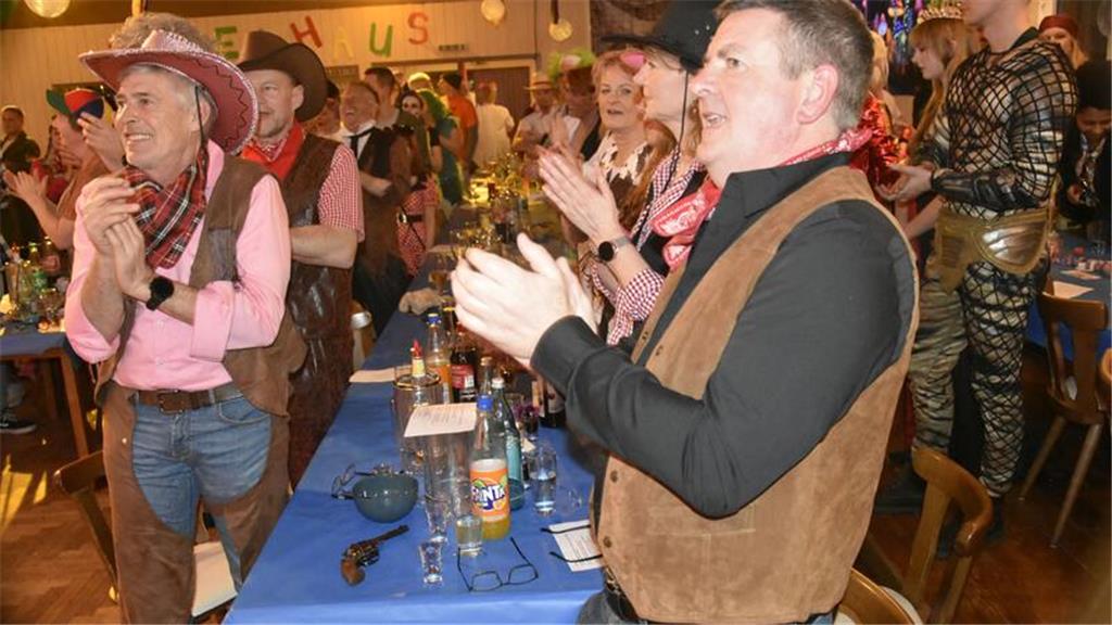 Oldendorf bewies, warum es im Kreis eine Fasching-Hochburg ist.