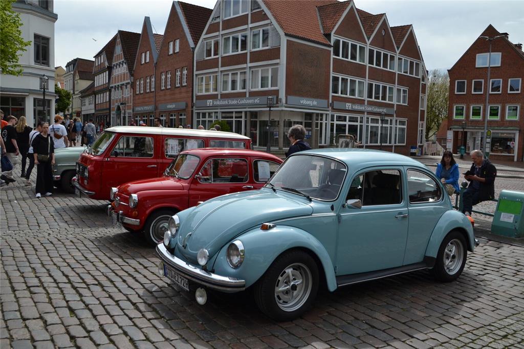 Oldtimer auf dem Pferdemarkt.