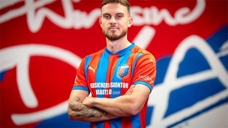Transferfenster auf kipp: So verhandelt D/A am Deadline-Day auf Hochtouren Ole Wohlers im D/A-Dress.