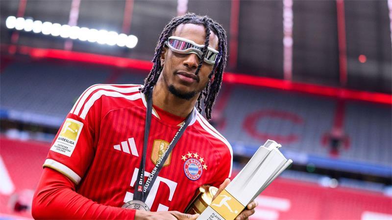 Olise ist für den FC Bayern unverkäuflich. (Archivbild)