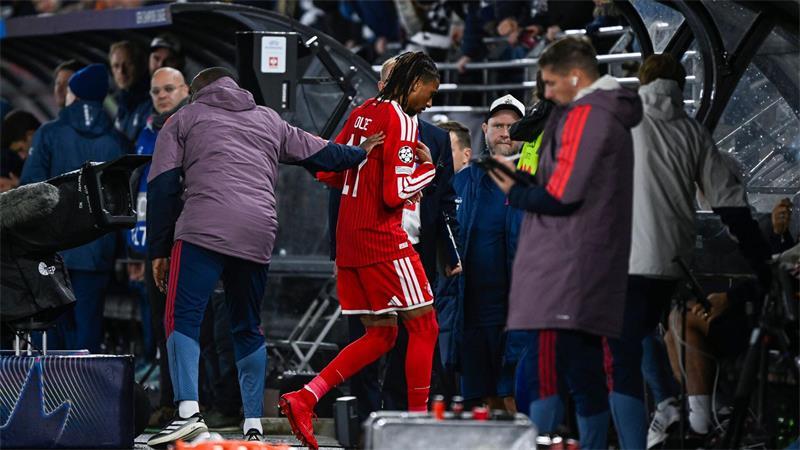 „Überblöder“ Platzverweis und zu viele Bayern-Fehler Olise musste vorzeitig runter.